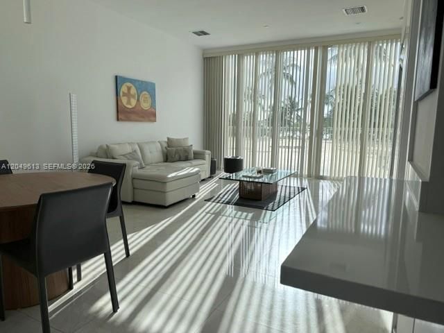881 Ocean Drive L2, Key Biscayne, FL 33149