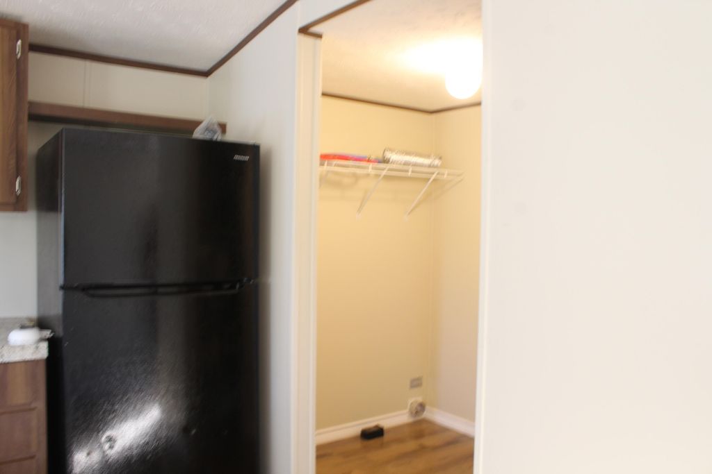 Image 7 of property listing at 317 Chestnut Lane, Robert Lee, TX 76945