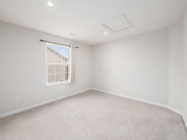 128 Cameo Woods Drive, Delaware, OH 43015