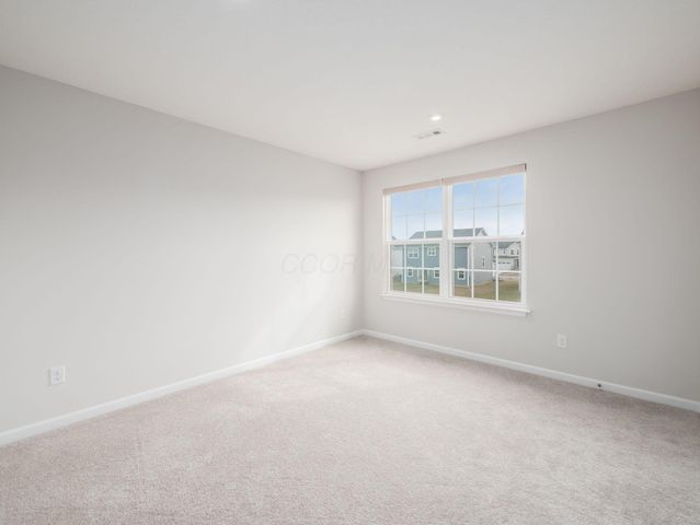 128 Cameo Woods Drive, Delaware, OH 43015