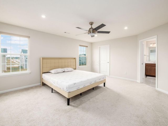 128 Cameo Woods Drive, Delaware, OH 43015