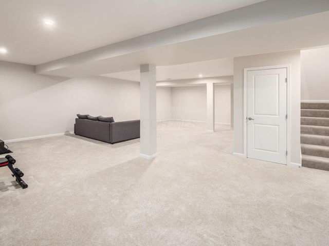 128 Cameo Woods Drive, Delaware, OH 43015