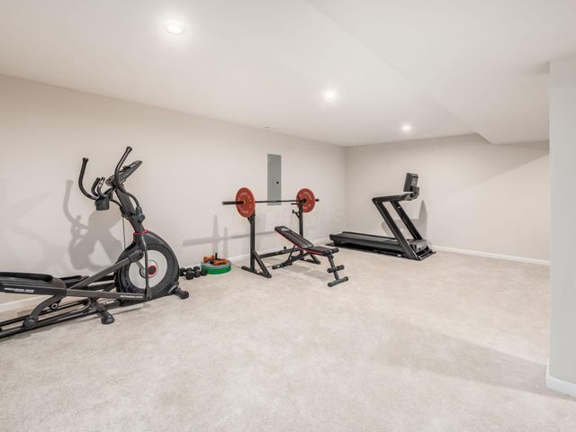 128 Cameo Woods Drive, Delaware, OH 43015