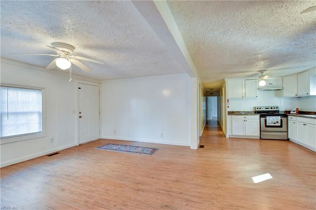 4412 Piney Swamp RD, Hayes, VA 23072