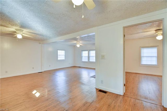 4412 Piney Swamp RD, Hayes, VA 23072