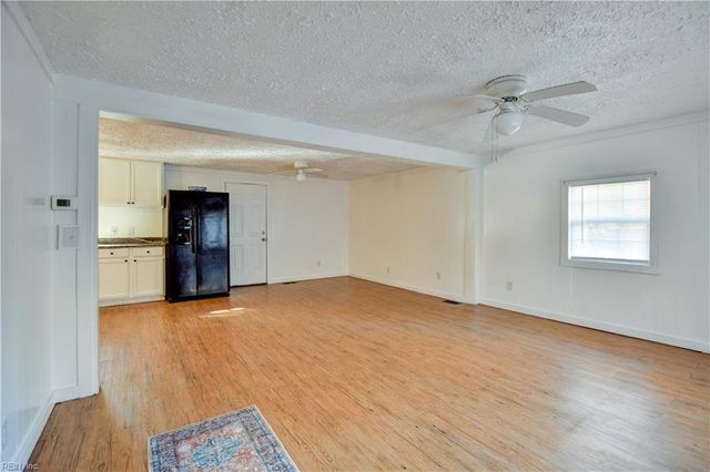 4412 Piney Swamp RD, Hayes, VA 23072