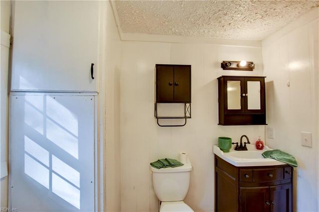 4412 Piney Swamp RD, Hayes, VA 23072