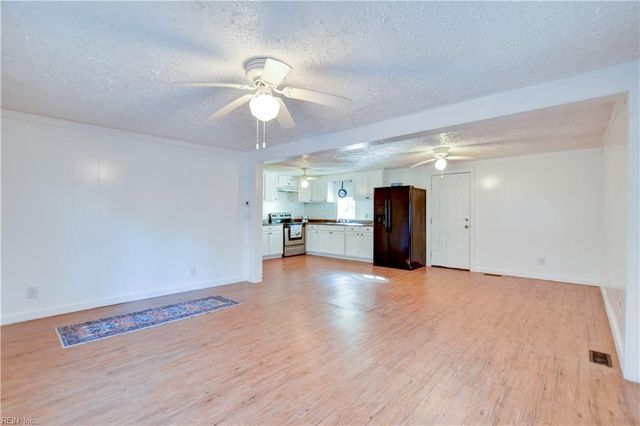 4412 Piney Swamp RD, Hayes, VA 23072