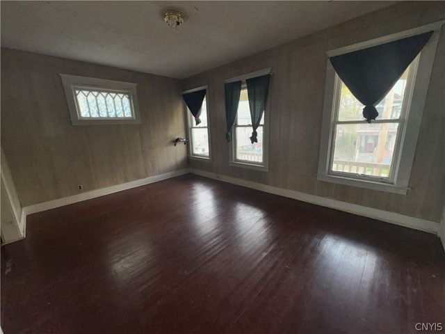 1524 High Street, Utica, NY 13501