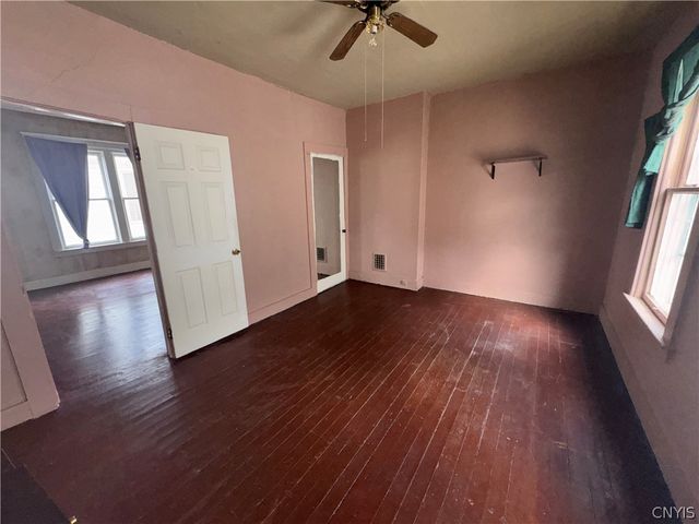 1524 High Street, Utica, NY 13501