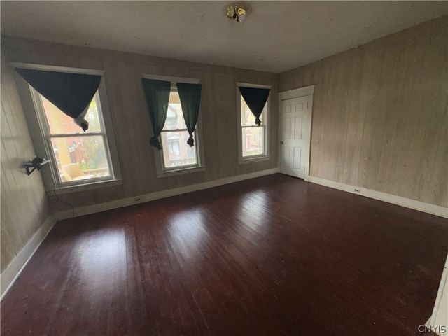 1524 High Street, Utica, NY 13501