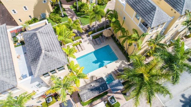2314 Vintage Dr, Lighthouse Point, FL 33064