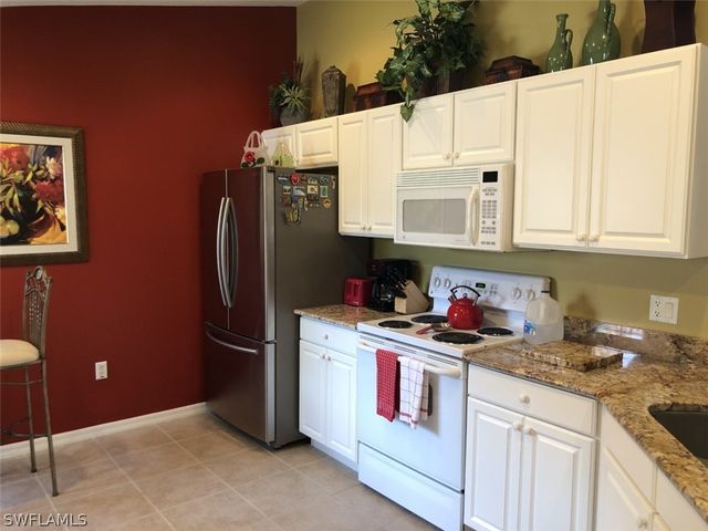 1380 Tiffany LN 2204, Naples, FL 34105