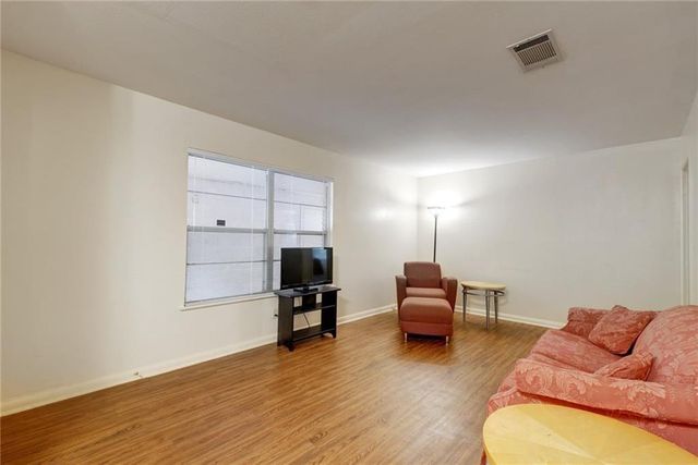 607 Bellevue PL B, Austin, TX 78705