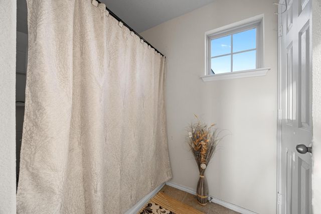 204 Perugia ST, Liberty Hill, TX 78642