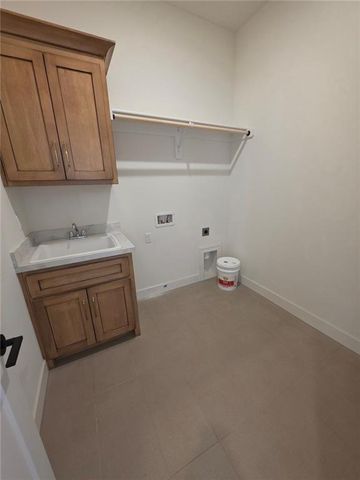 11208 S Gleason Road, Olathe, KS 66061