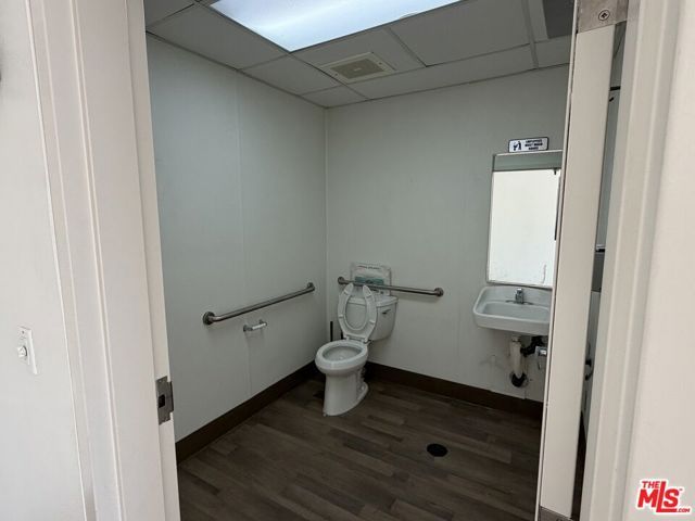 1903 PACIFIC COAST Highway, Lomita, CA 90717