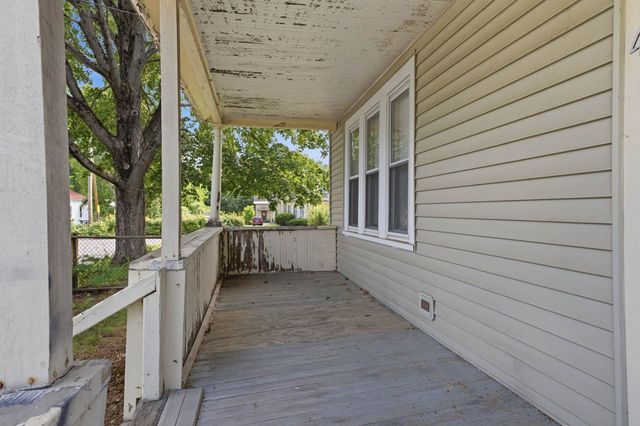 4 Skinner Street, Claremont, NH 03743