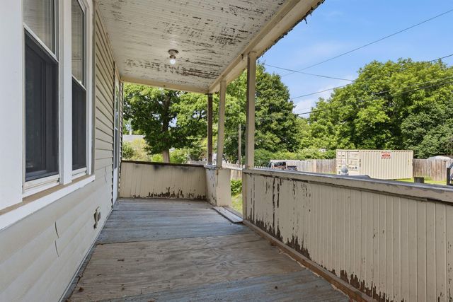 4 Skinner Street, Claremont, NH 03743