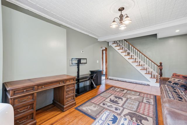 4 Skinner Street, Claremont, NH 03743