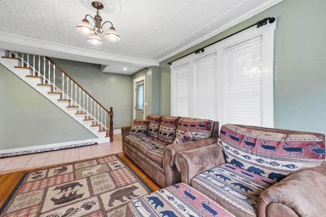 4 Skinner Street, Claremont, NH 03743