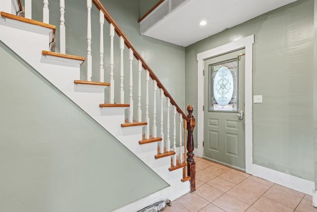 4 Skinner Street, Claremont, NH 03743