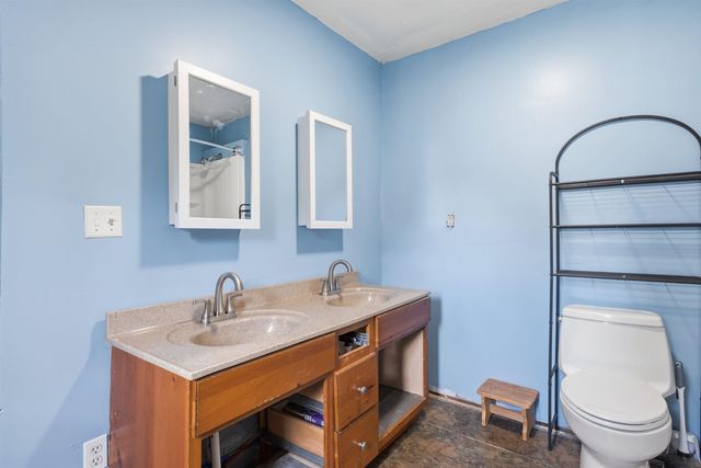 4 Skinner Street, Claremont, NH 03743