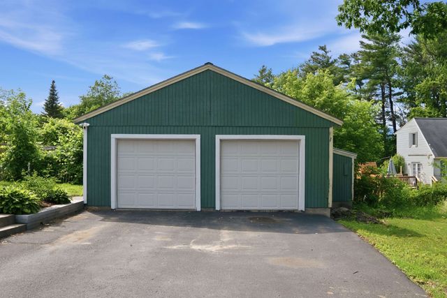 4 Skinner Street, Claremont, NH 03743