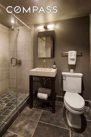 42 Barrow Street, New York City, NY 10014