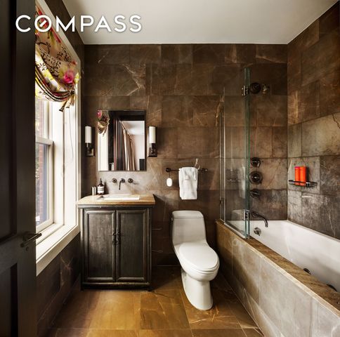 42 Barrow Street, New York City, NY 10014