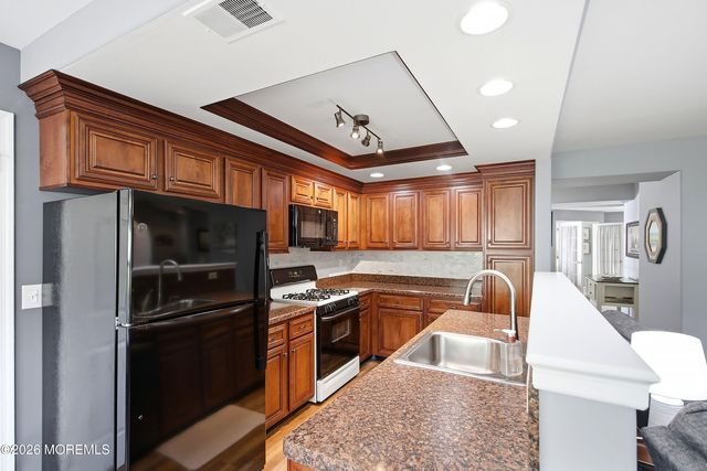 1219A Thornbury Lane A, Manchester, NJ 08759