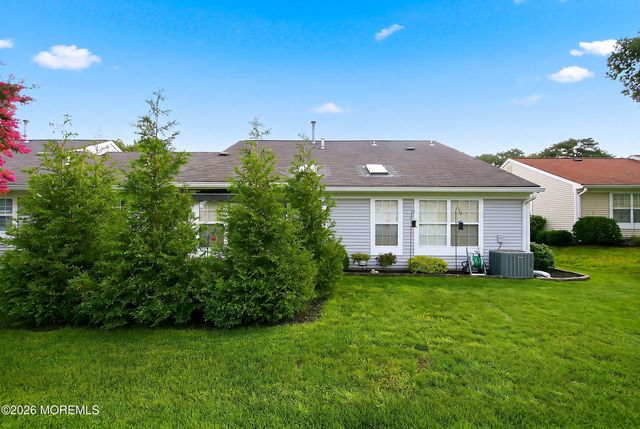 1219A Thornbury Lane A, Manchester, NJ 08759