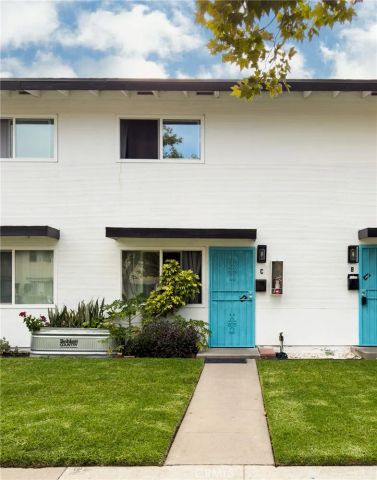 2729 S Baker, Santa Ana, CA 92707