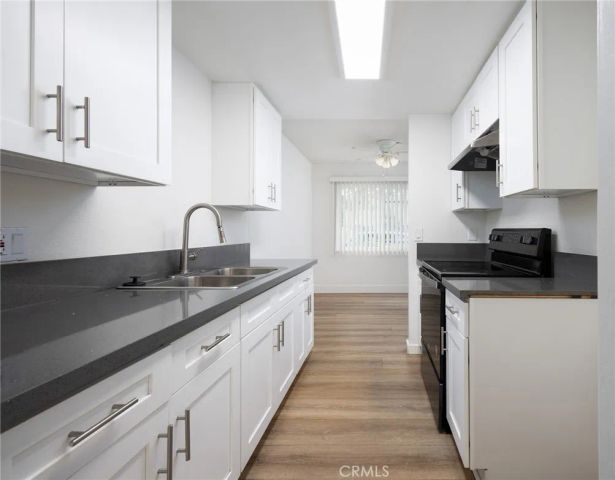 2729 S Baker, Santa Ana, CA 92707