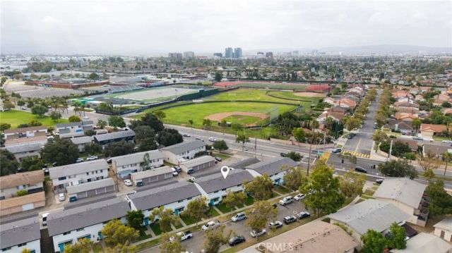 2729 S Baker, Santa Ana, CA 92707