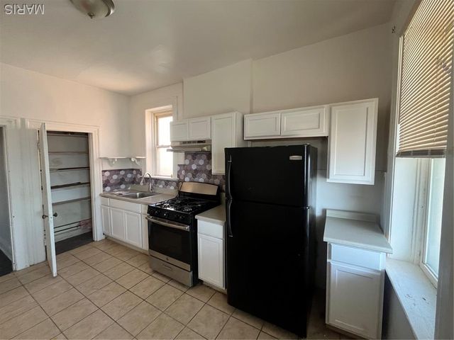 4456 Pennsylvania Avenue, St Louis, MO 63111