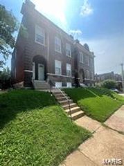 4456 Pennsylvania Avenue, St Louis, MO 63111