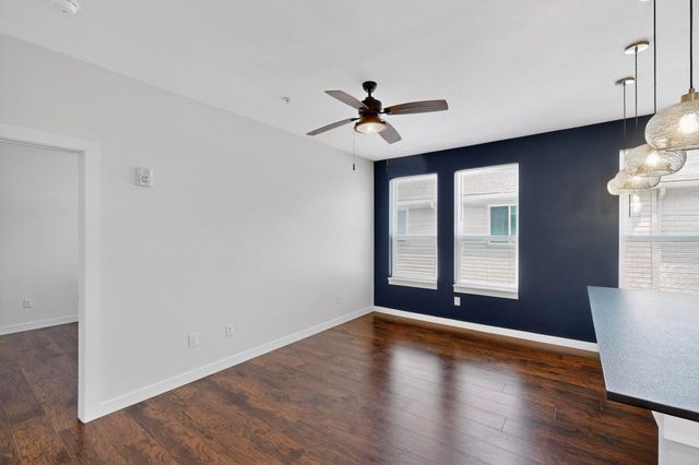 800 S Welch Street 208, Denton, TX 76201