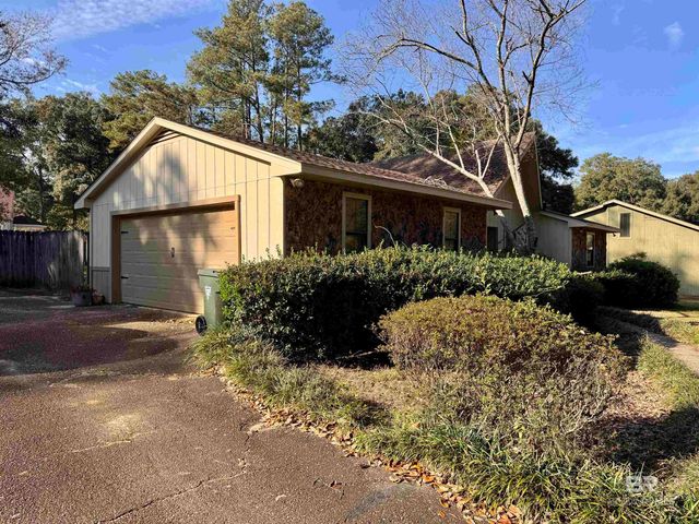 38261 Holly Hills Drive, Bay Minette, AL 36507