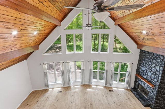 1000 EWELL RD, Moscow, TN 38057