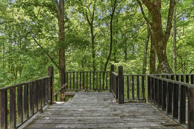 1000 EWELL RD, Moscow, TN 38057
