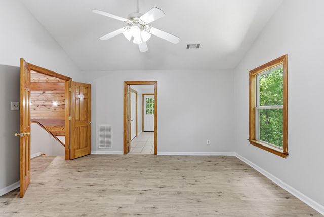 1000 EWELL RD, Moscow, TN 38057