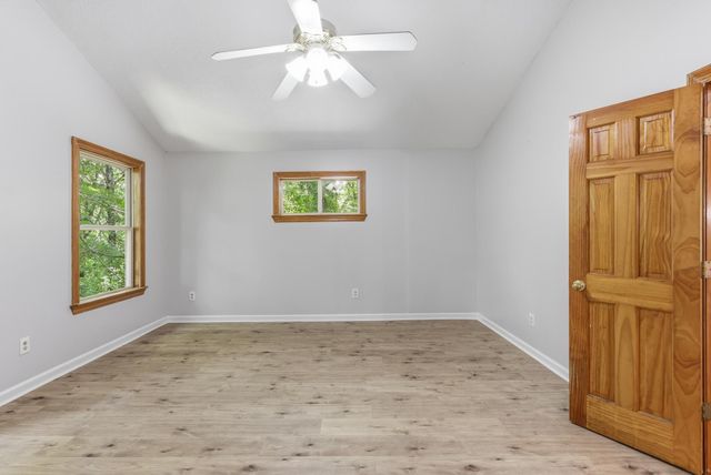 1000 EWELL RD, Moscow, TN 38057