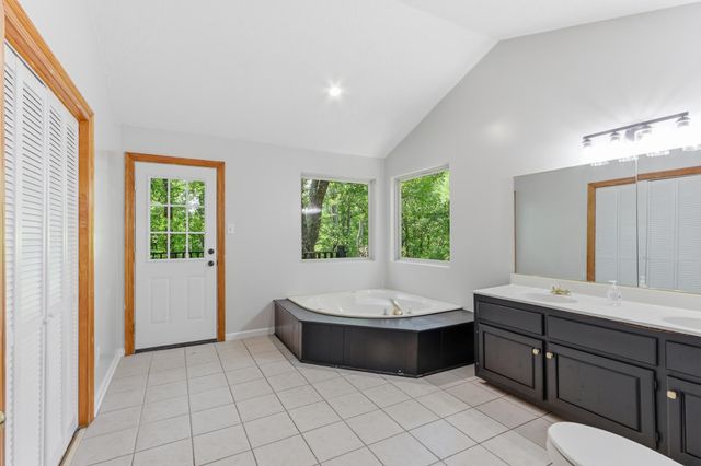 1000 EWELL RD, Moscow, TN 38057