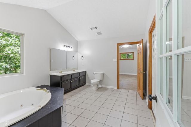 1000 EWELL RD, Moscow, TN 38057