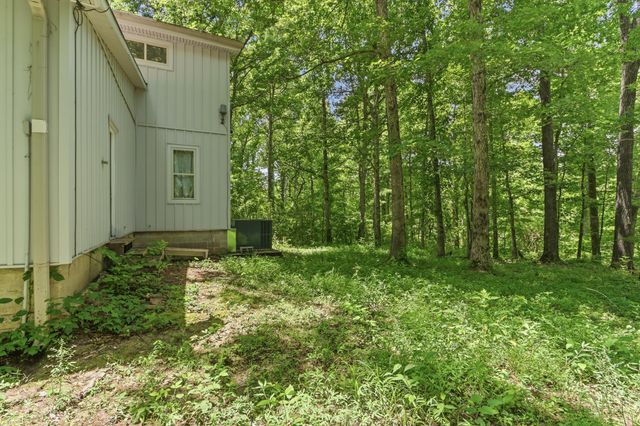 1000 EWELL RD, Moscow, TN 38057