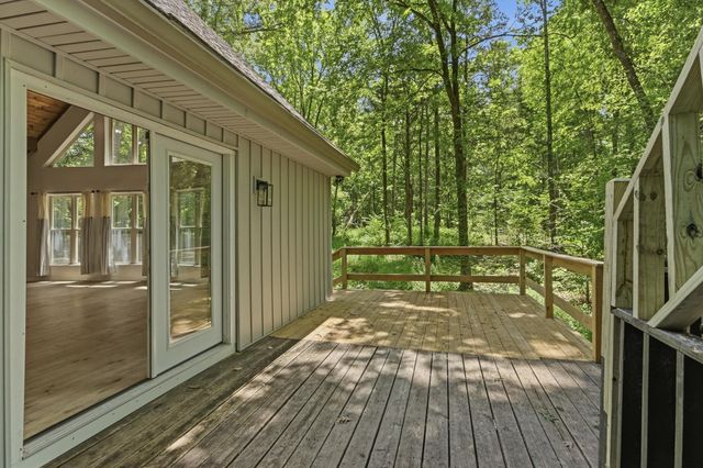 1000 EWELL RD, Moscow, TN 38057