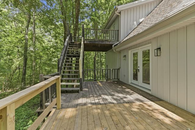 1000 EWELL RD, Moscow, TN 38057