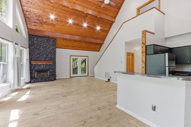 1000 EWELL RD, Moscow, TN 38057