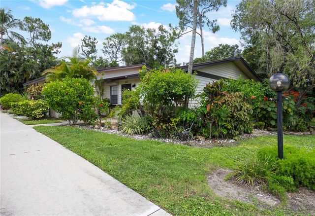 1001 PINE ISLE LANE 1001, Naples, FL 34112